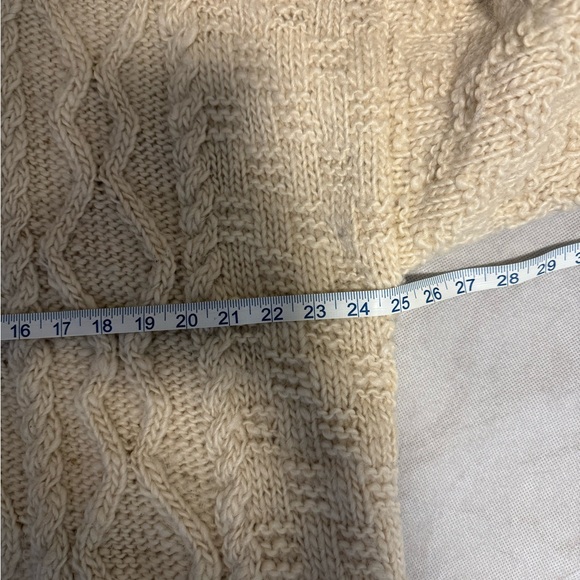 Ladies wool sweater - Picture 3 of 4